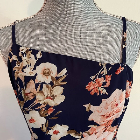 Lulu's Floral Maxi Dress - Picture 3 of 15